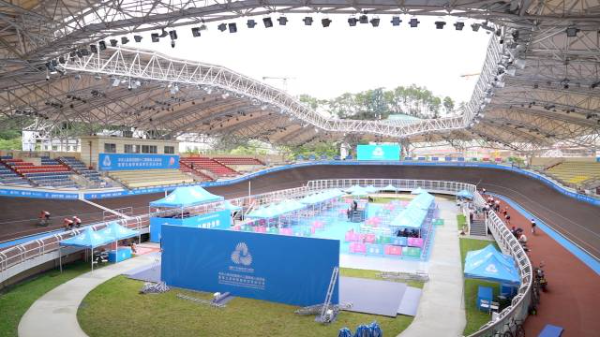 防滑坡道、盲文按鍵…殘?zhí)貖W會深圳龍崗無障礙改造獲贊